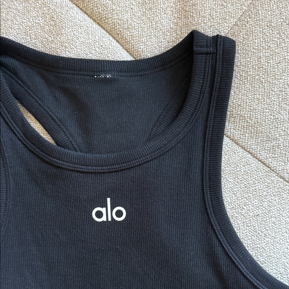 Alo Yoga - Aspire Tank - Picture 3 of 3